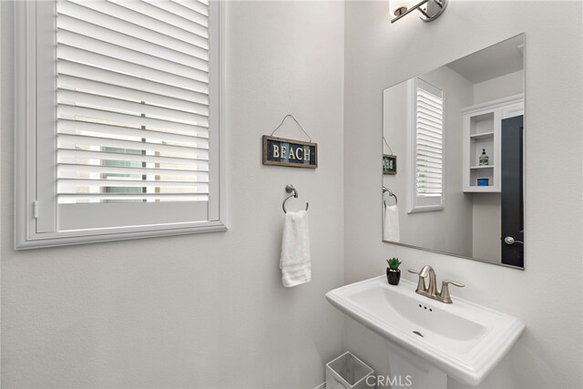 bathroom with sink