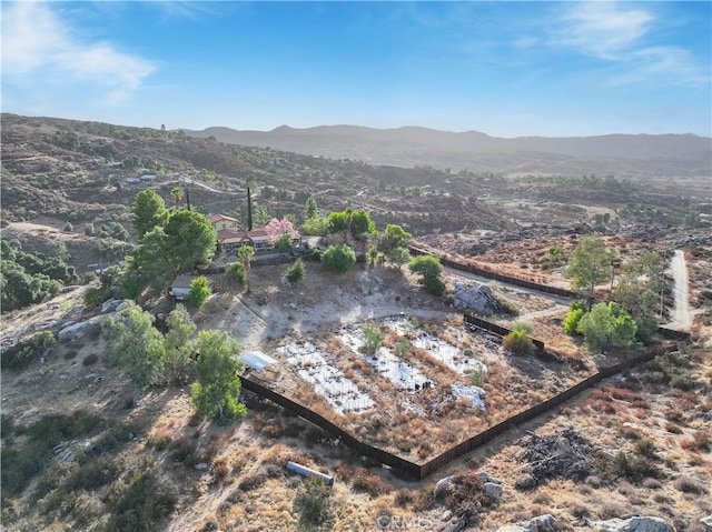 bird's eye view featuring a mountain view