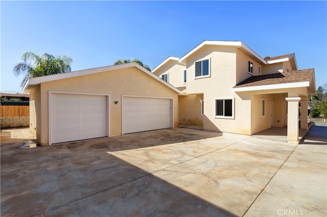 view of front facade featuring a garage