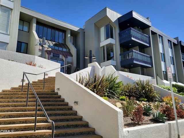 view of building exterior