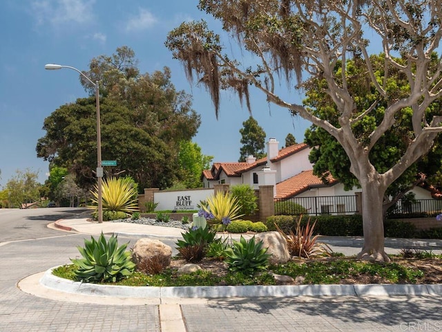 view of community / neighborhood sign