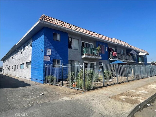 8633 Columbus Ave, North Hills, CA 91343 - photo 1