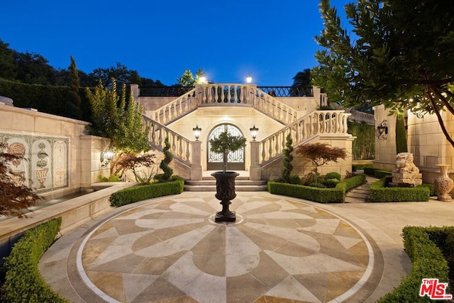 view of mediterranean / spanish-style home