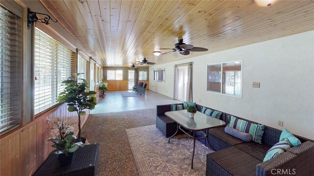565 5th Ave, Orland, CA 95963 - view of sunroom / solarium