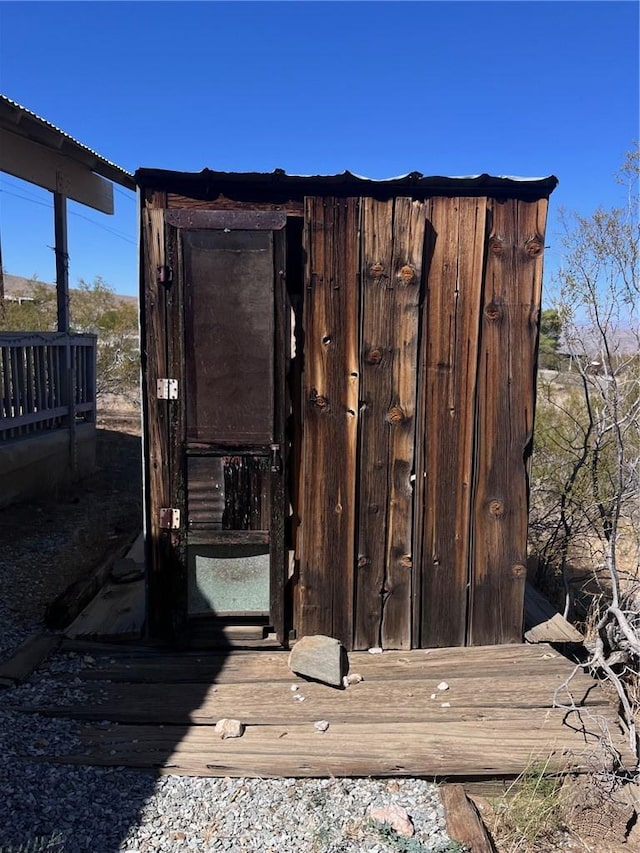 view of outbuilding