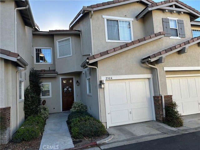 view of front of home featuring a garage