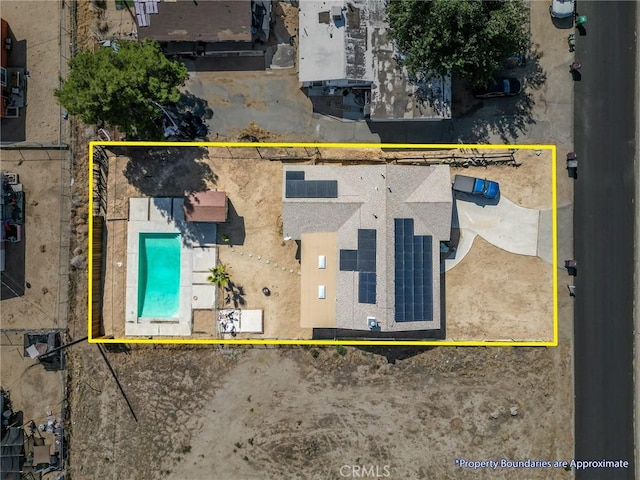 6277 Linda Lee Dr, Yucca Valley, CA 92284 - view from above of property featuring property parcel outlined and a pool