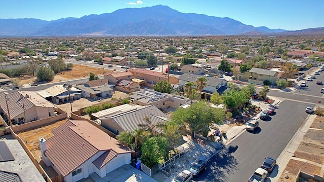 bird's eye view featuring a mountain view