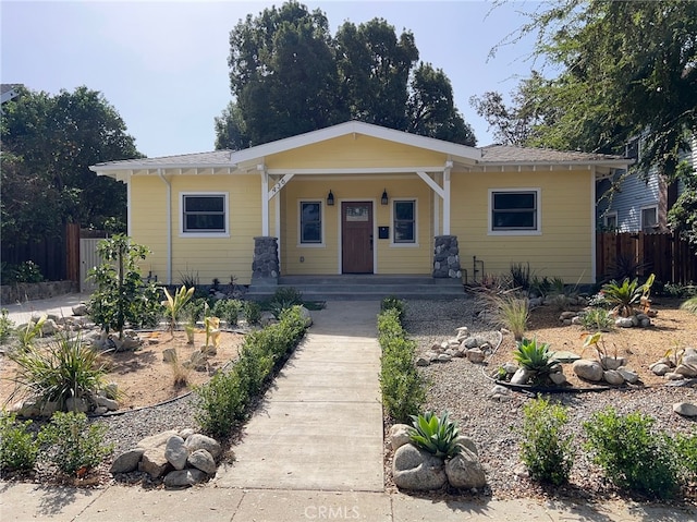 view of front of property featuring a porch