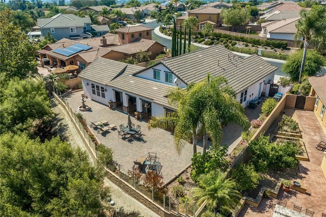 birds eye view of property featuring a residential view