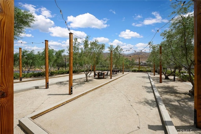 view of property's community featuring a mountain view