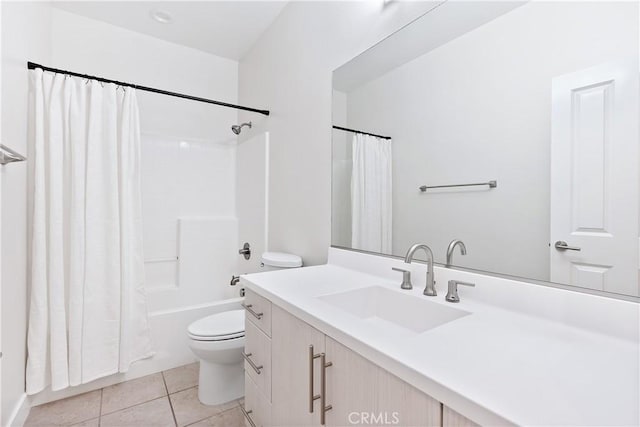 full bathroom featuring tile patterned flooring, vanity, shower / bath combo, and toilet