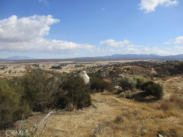 Listing photo 2 for 923 Wildlife Trl, Aguanga CA 92536