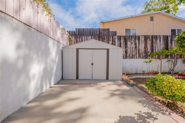 view of outbuilding