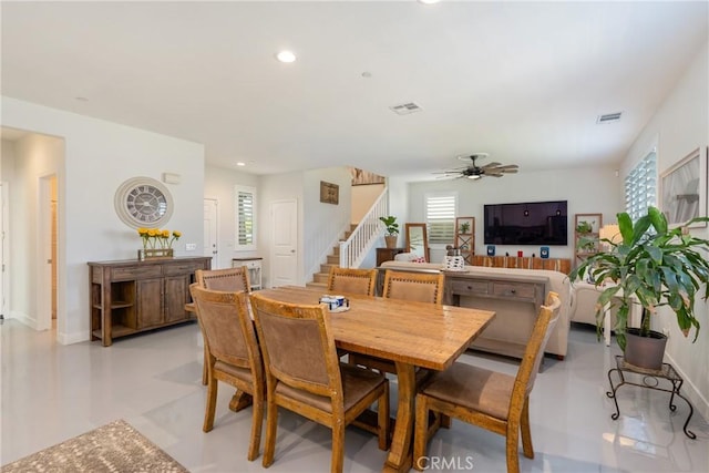 dining room with ceiling fan