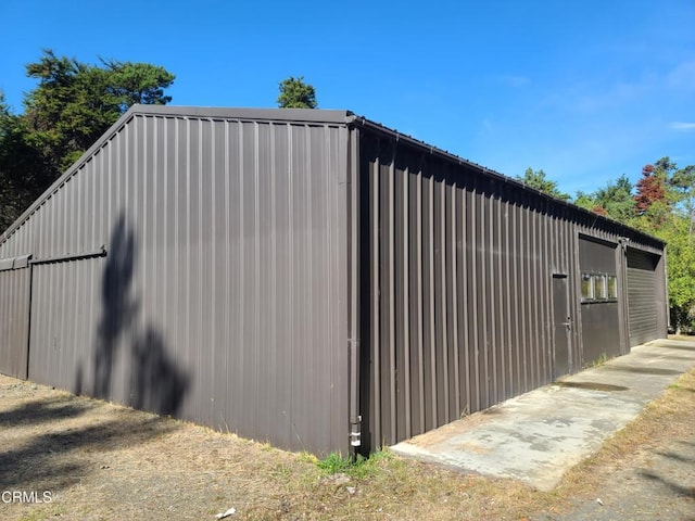 view of outbuilding