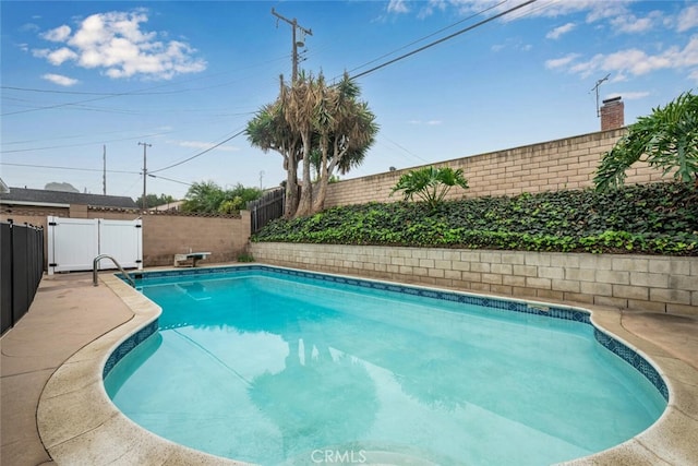 16132 Landmark Dr, Whittier, CA 90604 - view of pool