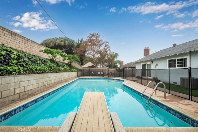 16132 Landmark Dr, Whittier, CA 90604 - view of swimming pool