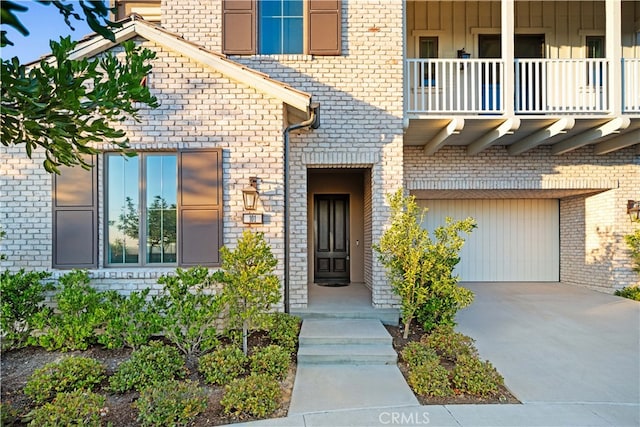 property entrance featuring a garage