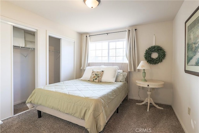 bedroom with carpet flooring