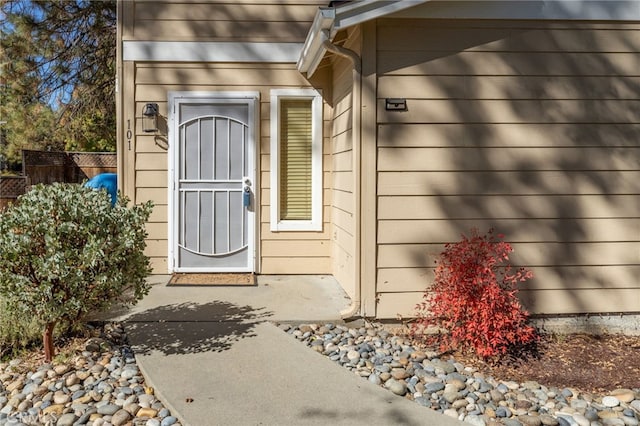 view of entrance to property