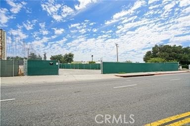 Listing photo 2 for 12102 Hadley St, Whittier CA 90601