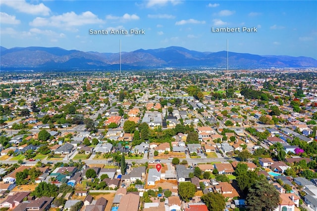 bird's eye view featuring a mountain view