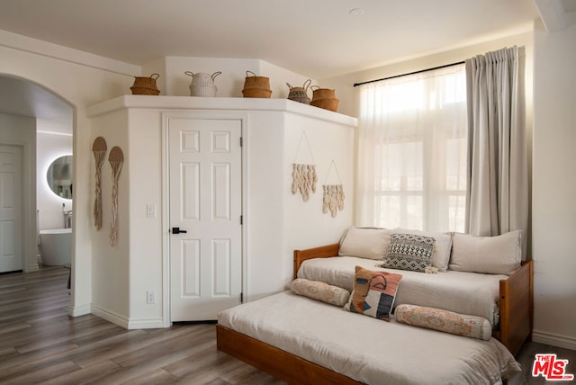 living area featuring light wood-type flooring