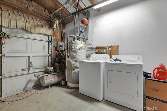 washroom featuring washer and clothes dryer