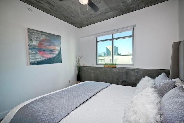 bedroom featuring ceiling fan