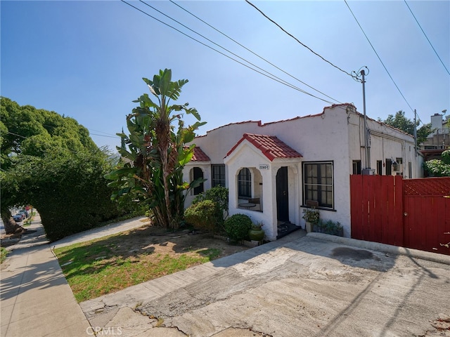 view of front of house