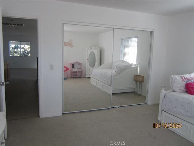 bedroom with a closet