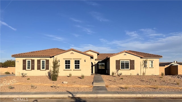 view of mediterranean / spanish-style home