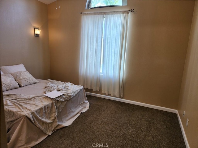 bedroom featuring carpet floors