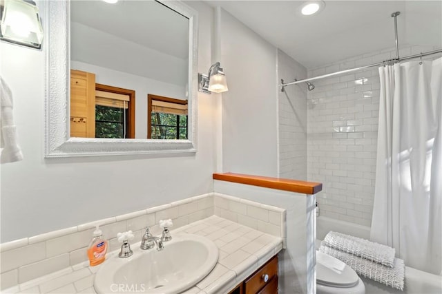 309 Castle Gate Rd, Lake Arrowhead, CA 92352 - bathroom featuring vanity, shower / bath combination with curtain, and recessed lighting