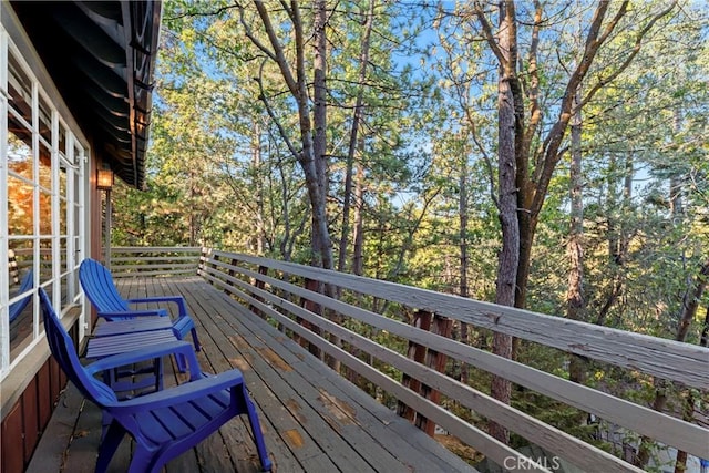 309 Castle Gate Rd, Lake Arrowhead, CA 92352 - view of deck