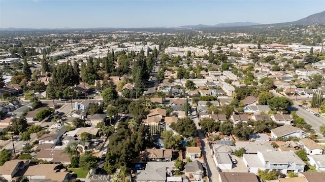 bird's eye view with a mountain view