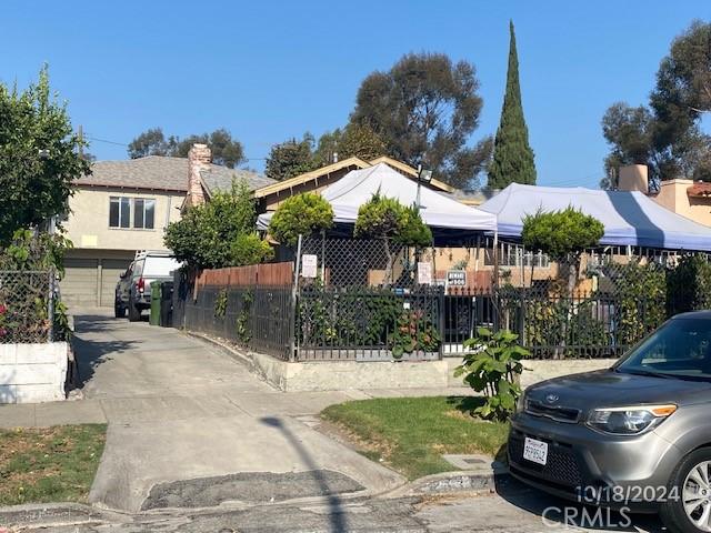 2533 S Cloverdale Ave, Los Angeles, CA 90016 - view of bungalow-style home