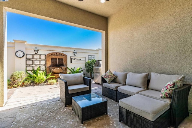 view of patio / terrace featuring outdoor lounge area