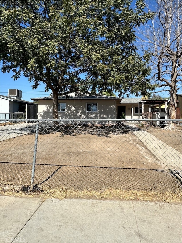 view of front of house