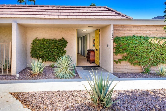 view of property entrance