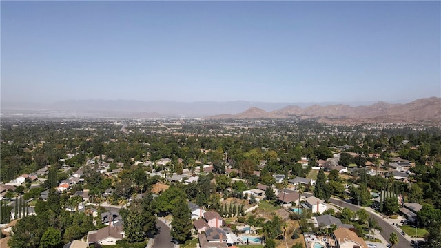 bird's eye view with a mountain view