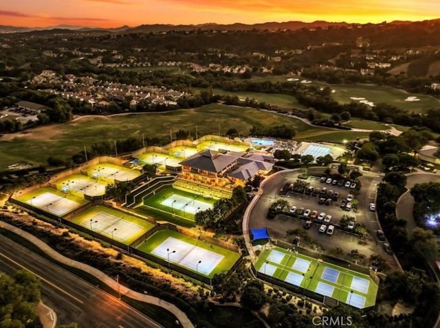 view of aerial view at dusk