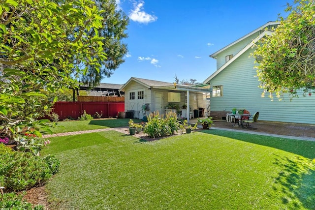 view of yard with a patio area