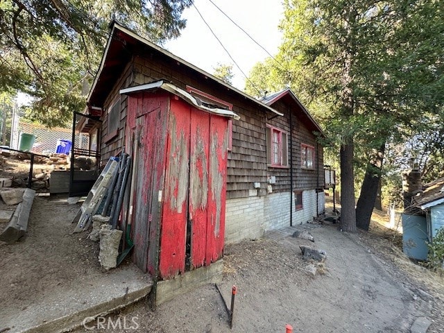 view of outdoor structure