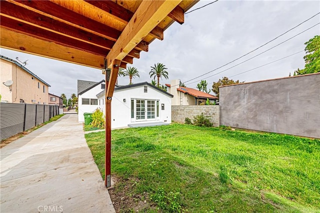 2942 S W View St, Los Angeles, CA 90016 - view of yard
