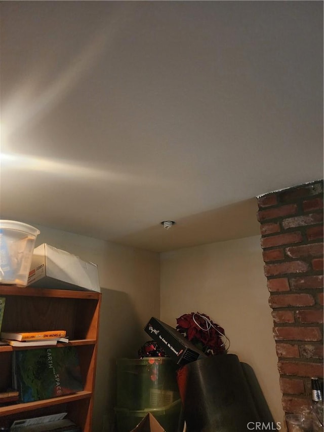 22040 Gault St Unit 50, Canoga Park, CA 91303 - photo 4