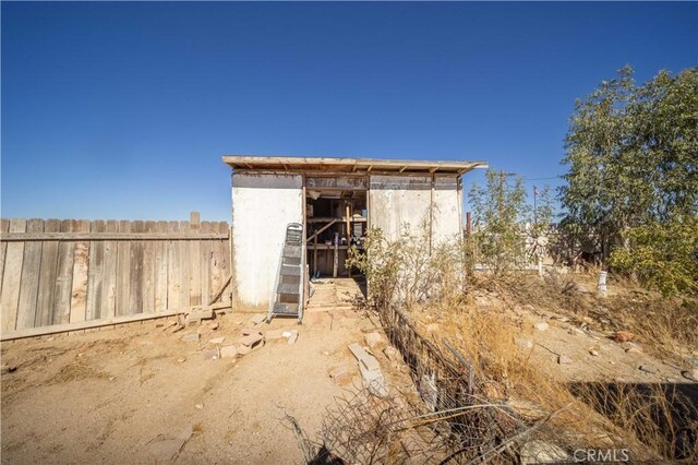 view of outbuilding