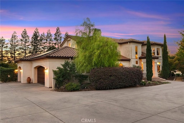 view of front of house featuring a garage