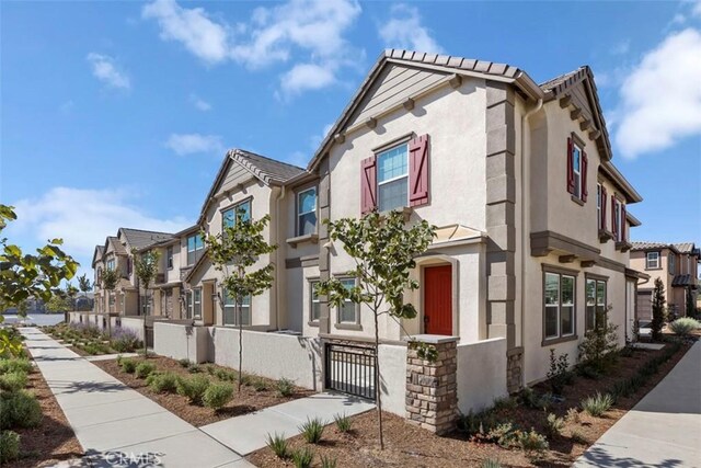 3923 E Carmel Privado, Ontario, CA 91761 - photo 2